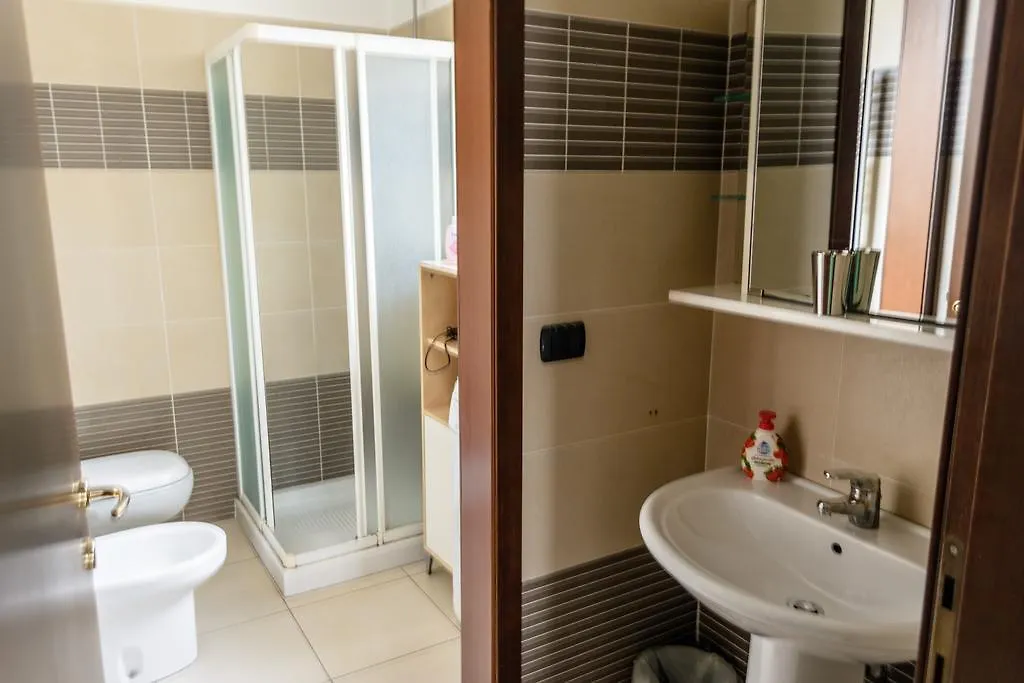 Apartment Bed And Breakfast Linate Peschiera Borromeo Italy